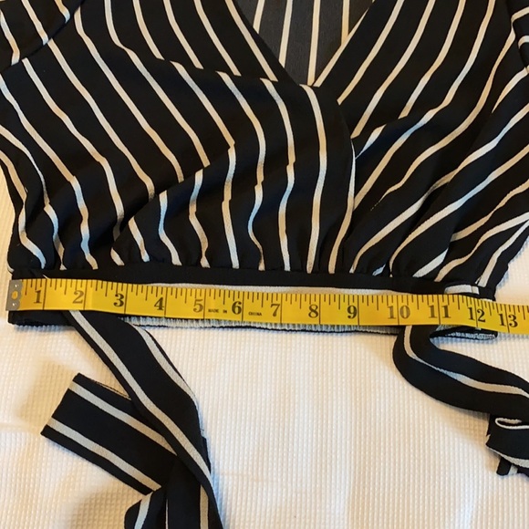 Necessary Objects cropped tie waist top striped S - Picture 10 of 12